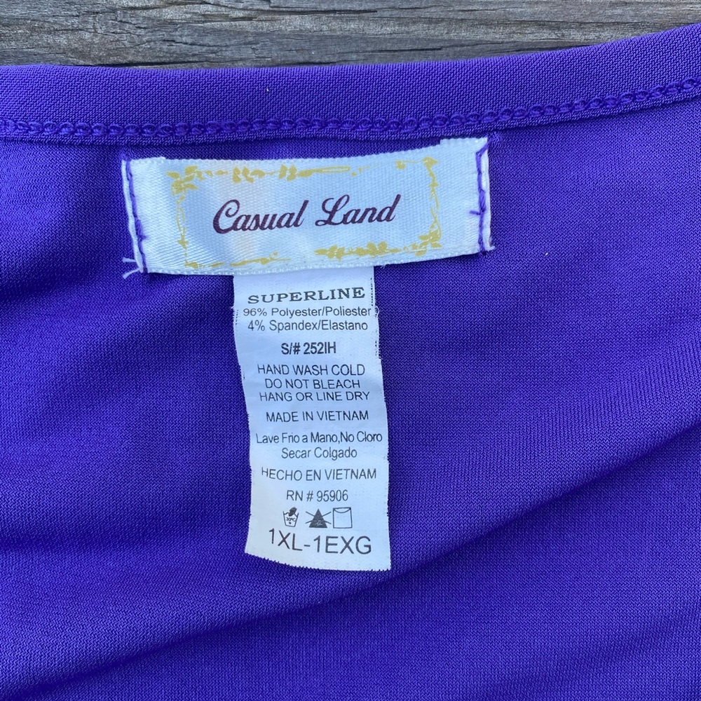 Casual Land Purple blouse silver tone accents around v neck - Picture 4 of 6